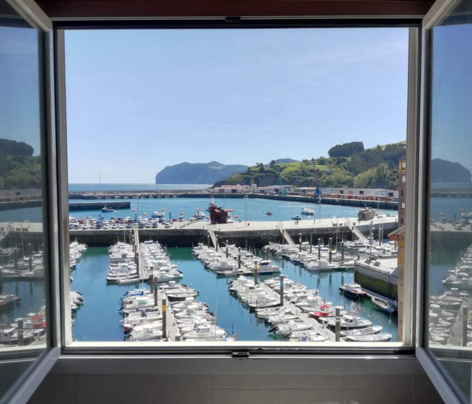 Precioso Loft En Bermeo Con Vistas Al Mar Apartment Exterior photo